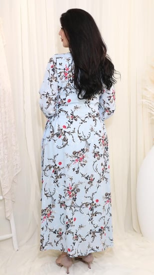 صورة خلفية للجلابية الزرقاء