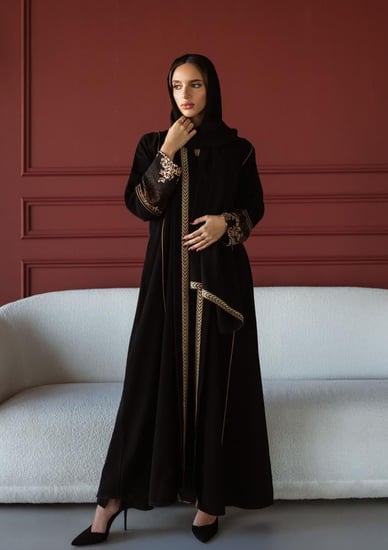 عبايات مناسبات سوداء