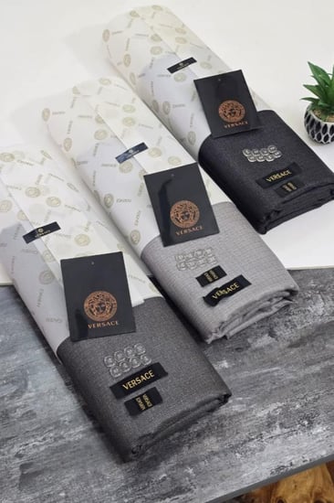 أقمشة فرزاتشي الفاخرة للأزياء الرجالية