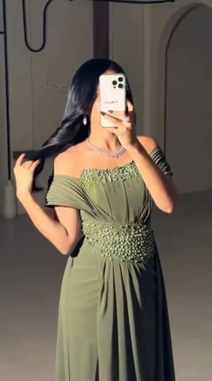 فستان سهره باربي وشيفون المزين بالتطريز اليدوي