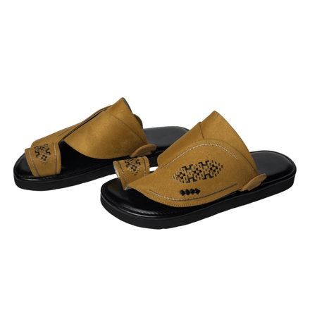 حذاء رجالي لون جملي