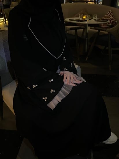 عبايه تل فخمه