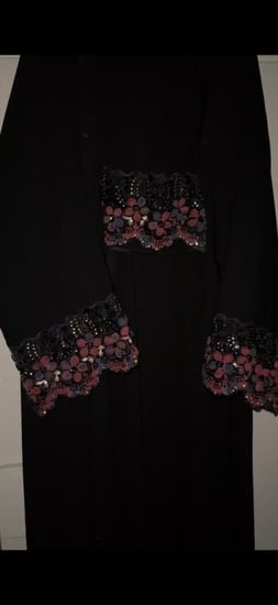 عباية  نجيبه بلون عودي