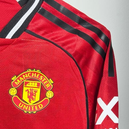 تشيرت مانشستر الأساسي 2025