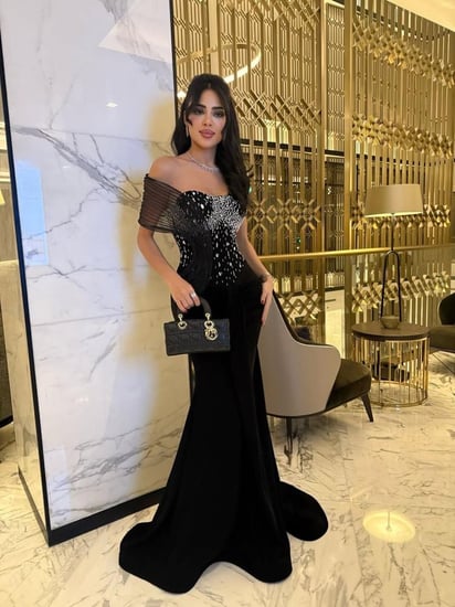 فستان سهره اسود تطريز صدر فخم