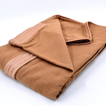 عباية مشلح سورية بلون أشقر فاتح من الوبر مخلوط الإكرليك وألياف البو