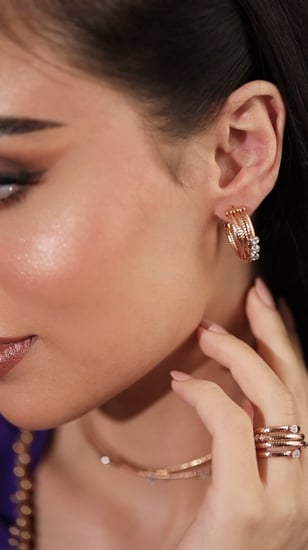 حلق ذهب عيار 18 و ألماس VS-SI