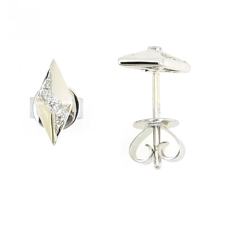 حلق صغير مرصع بألماس مدور