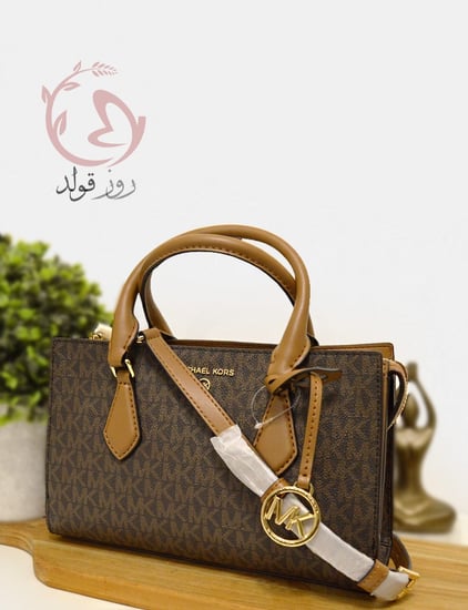 شنطة كروس من مايكل كورس