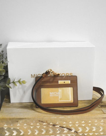 حامل بطاقات مايكل كورس