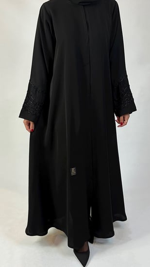 عباية شك وتطريز للأكمام EN42