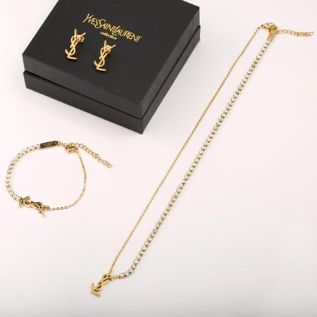 سلسال مع أسوارة وحلق - أيف سان لوران
