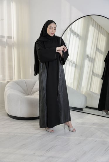 عباية اسود لونين