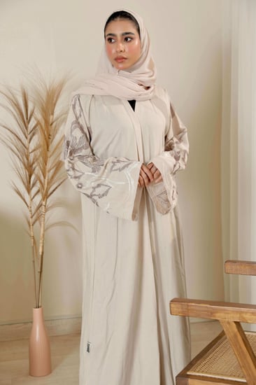 عباية مطرزة - بيج
