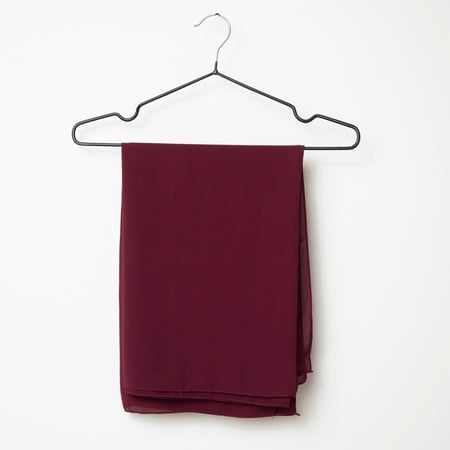 طرحه لون أحمر