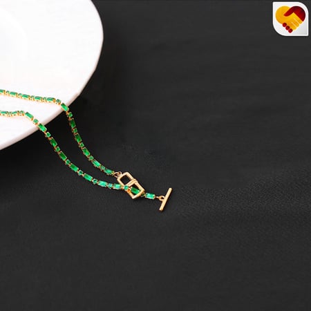 سلسلة فصوص خضراء ناعمة مطلي ذهب