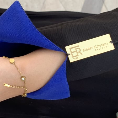 عباية اسود (ملكي) بأكمام ازرق رسمي