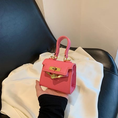 شنطة اطفال شكل ارميز