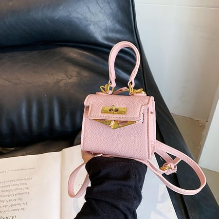 شنطة اطفال شكل ارميز