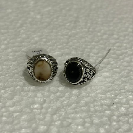 أضف لمسة من الفخامة والتميز إلى إطلالة أطفالك مع خاتمنا الولادي