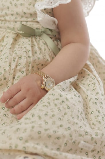 ساعة مواليد ذهبي