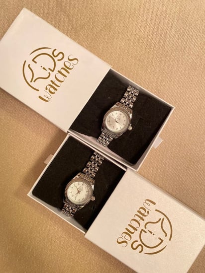 ساعة شبيهة من رولكس بلون الفضي للأطفال