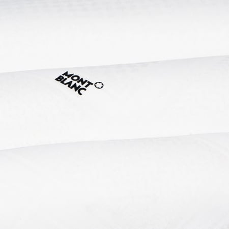 شماغ مونت بلانك أبيض