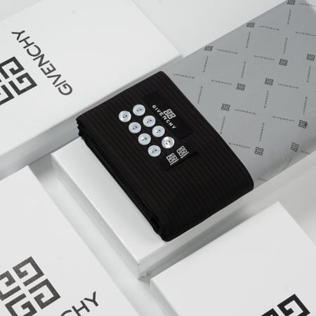 قماش جيفنشي بني شتوي مقلم