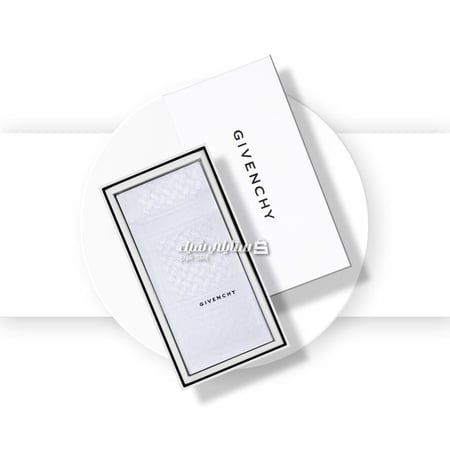 شماغ جيفنشي ابيض