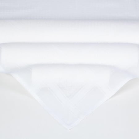 شماغ جنيفا ابيض 2025