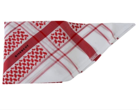 شماغ جيفنشي الاخير