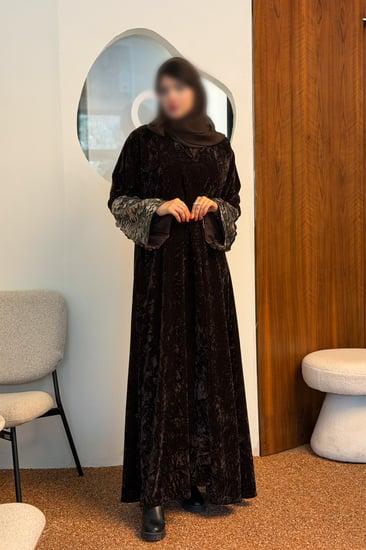 عباية أفنان باللون البني الداكن