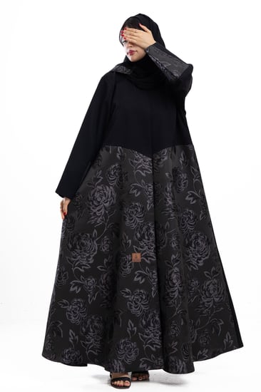 عبايات مناسبات عباية كلوش عبايات مطرزة عبايات ملونة عباية انيقة  عباية