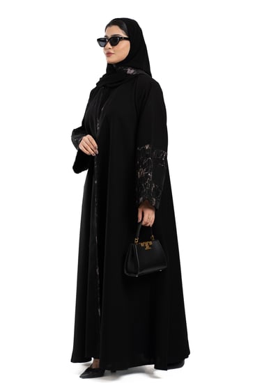 عبايات مناسبات عباية كلوش عبايات مطرزة عبايات ملونة عباية انيقة  عباية