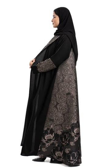 عبايات مناسبات عباية كلوش عبايات مطرزة عبايات ملونة عباية انيقة  عباية