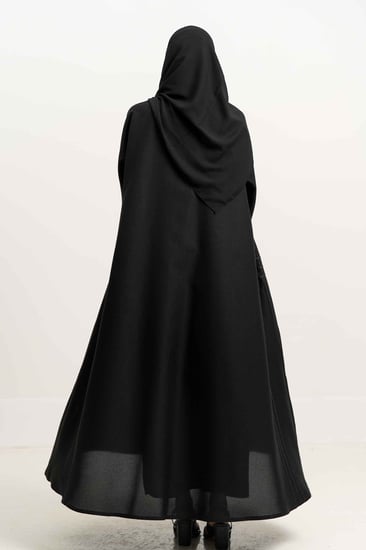 عبايات شتويةكلوش مناسبات  شك خرز كرستال ملونه ساترة دوامات جاكار عباية