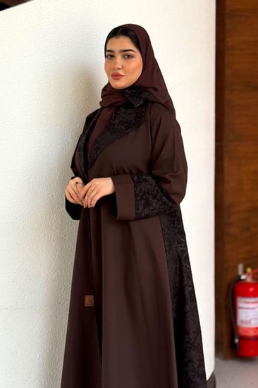 عبايات مناسبات عباية كلوش عبايات مطرزة عبايات ملونة عباية انيقة  عباية