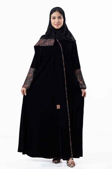 عبايات شتويةكلوش مناسبات شك خرز كرستال ملونه ساترة دوامات جاكار عباية