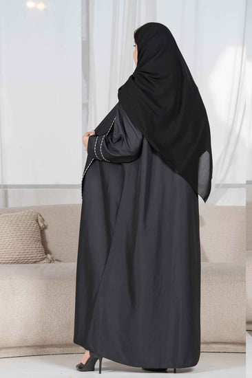 عباية كلاسيك بياقة مع تحديد قيطان من الامام والكم من موقع العبايات