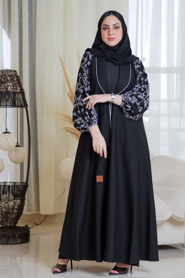 عبايات شتويةكلوش مناسبات شك خرز كرستال ملونه ساترة دوامات جاكار عباية