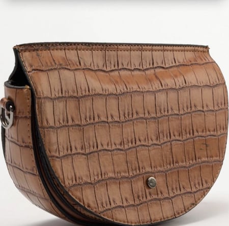 شنطة بني كروس