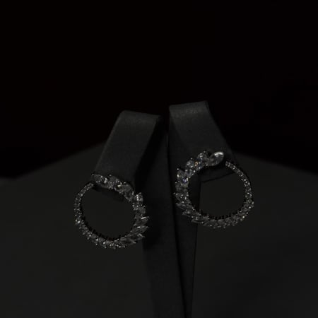 حلق فضة - عيار 925 - تصميم الماس مميز - رمز المنتج 3027