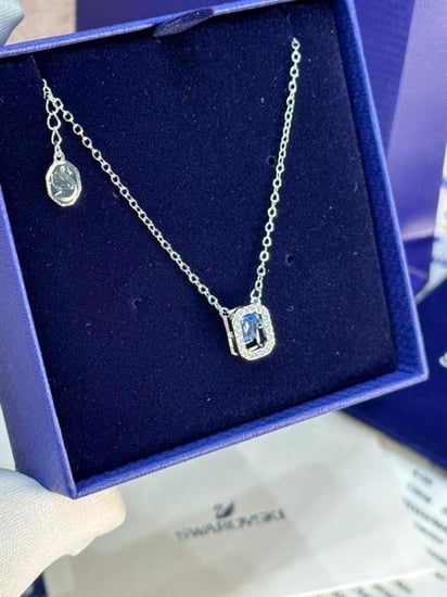 سلسال من ماركه سواروفسكي