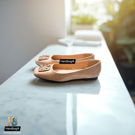 حذاء توري بورش بني مقاس 37