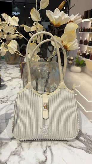شنطة BY HANDBAG