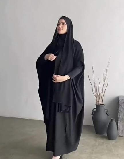 عباية الحج و العمرة الاكثر طلب بلون البيض والاسود