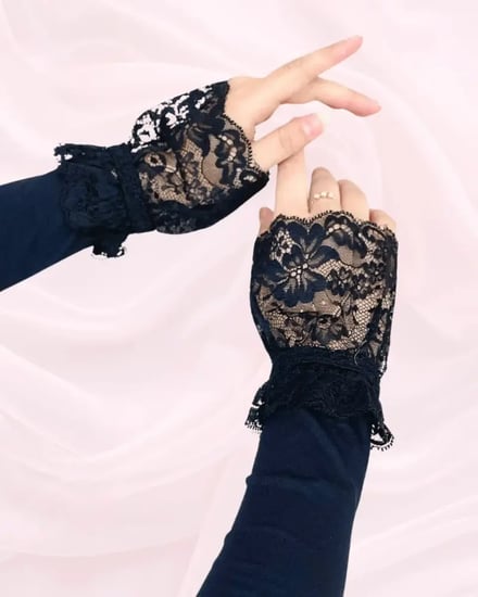 أكمام دانتيل