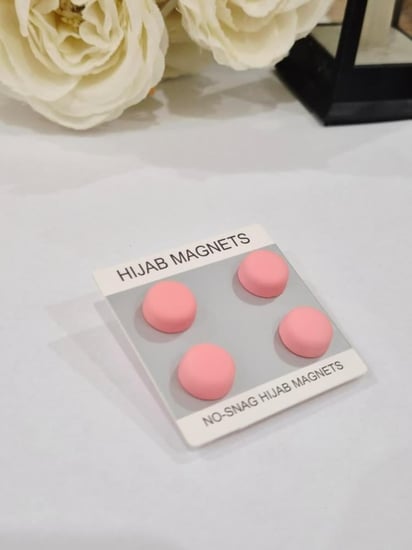 مغناطيس الحجاب