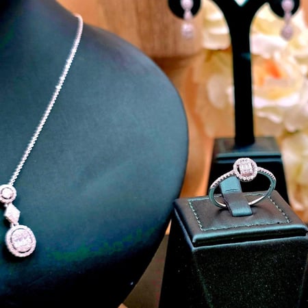 كنز نصف طقم فضه 925 قلاده و خاتم واقراط