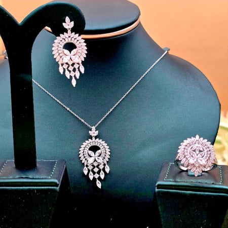 Lantern نصف طقم فضه 925 قلاده و خاتم واقراط